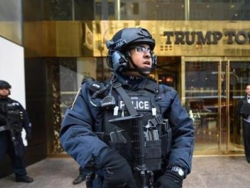 为防大选投票日发生暴乱，美国各地加强警力戒备