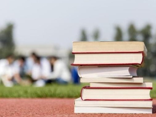 学校拖欠超四百万助学金：云南省政府及时核查督办，现已发放