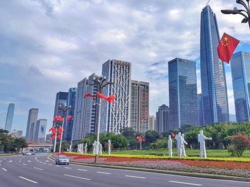 特区风华 | 从荒草路到中国最美马拉松跑道，深南大道留下时代记忆