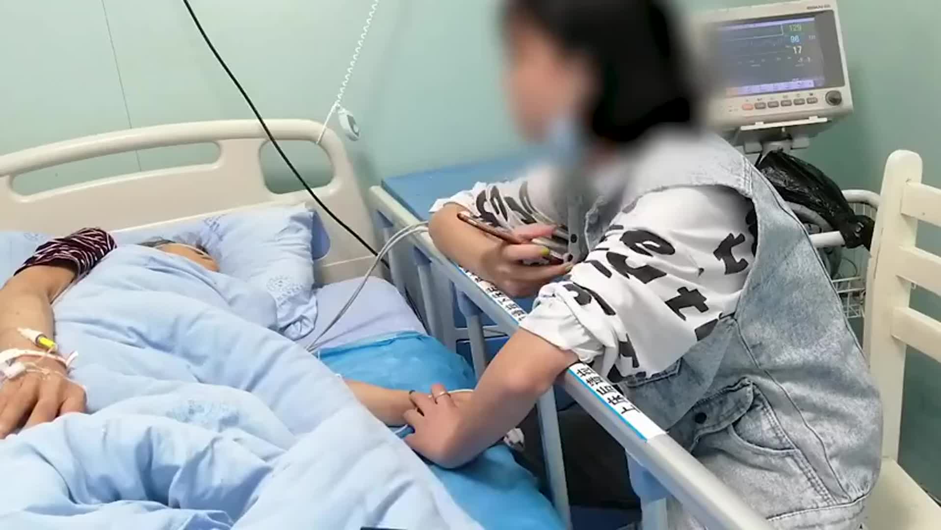 大二女生休学两年陪伴患癌母亲，最后时光圆她婚纱梦