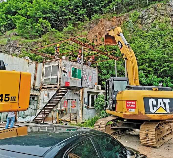 福永街道依法清拆2处临时建筑