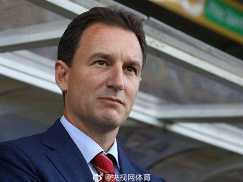 扬科维奇完成续约，继续担任中国U21国家男子足球队主教练