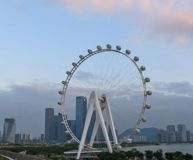 深圳：地标摩天轮建设忙