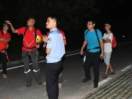 南沙男子登山途中迷路且体力不支，幸好有他们