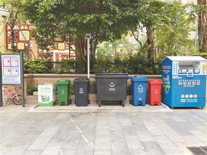 深圳城中村垃圾分类新见闻：小车一天三次上门收餐厨垃圾