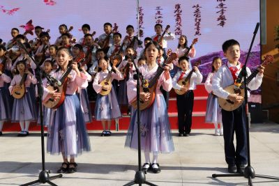 向西小学开展“弘扬中华优秀传统文化，争做新时代好少年”主题活动