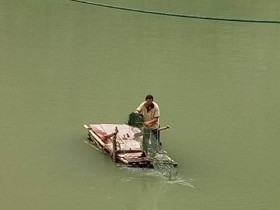 非法捕捞银鱼10余万斤，四川屏山12人被抓涉案750余万