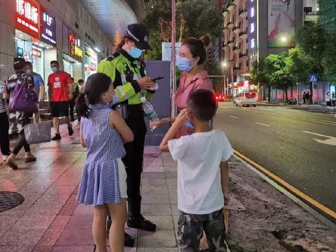 极速真探 | 节假日暖心事一桩桩：路遇急事难事有人帮