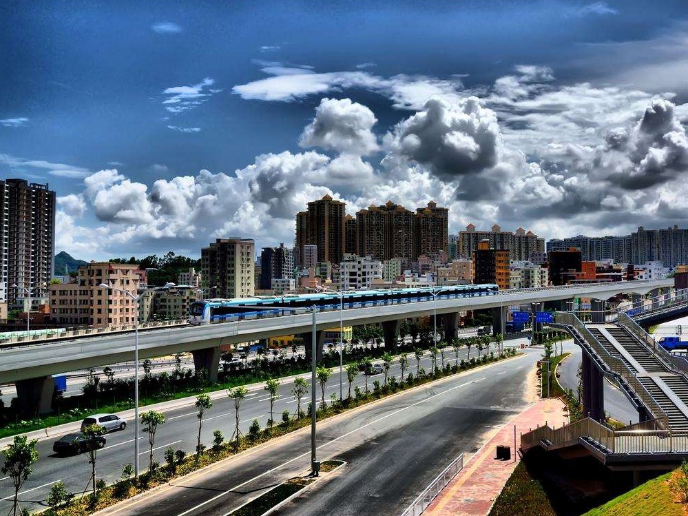 深圳公共交通都市建设国内领先，轨道运营里程5年翻了一番