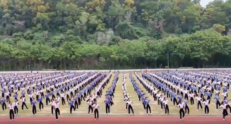 福永中学创意课间操收获百万关注！网友：建议全国推广