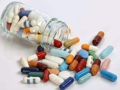 药品降价保质、患者负担减轻 药品集采带来哪些实惠？