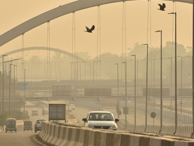 印度首都新德里空气污染加剧，研究：或使新冠疫情恶化