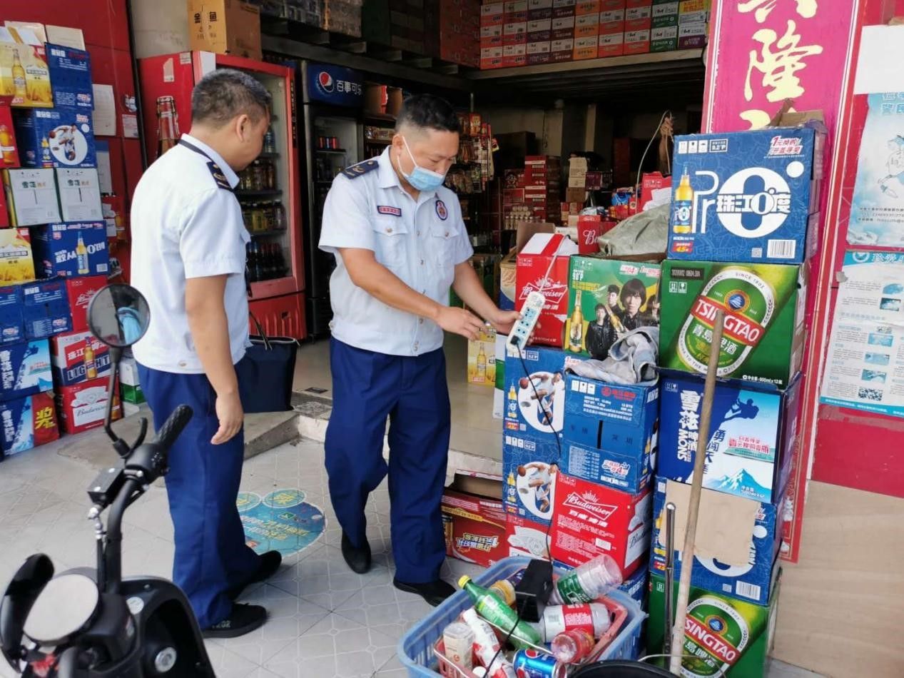 凤凰街道双管齐下 引导居民确保消防安全