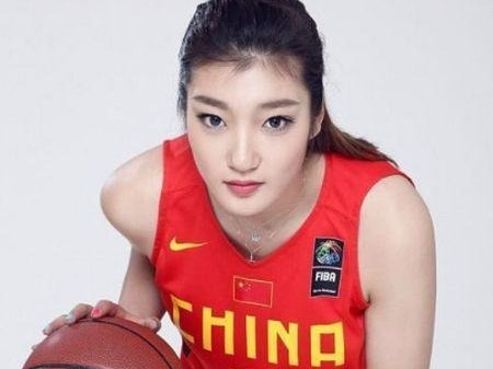女篮国手李梦：梦想，还好我没放弃