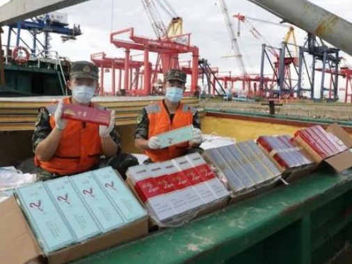 中国海警查获两起海上特大涉嫌走私香烟案，涉案达1.1亿元