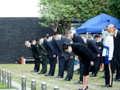 “为保卫香港而捐躯之人士”纪念仪式举行 