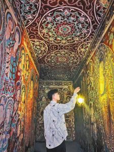 “从敦煌到高昌宝石壁画沉浸式展览”首次在深圳完整展出