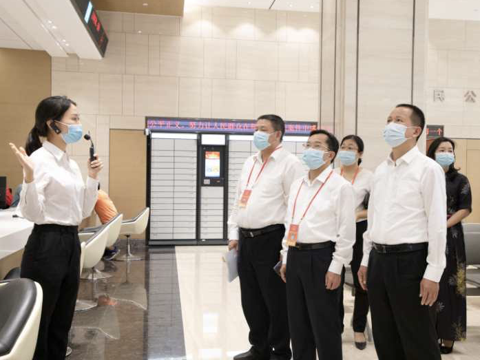龙华法院知识产权司法保护获人大代表点赞