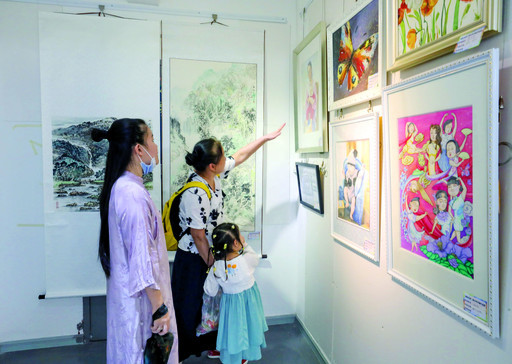肇庆市女性书画家用笔墨讲好肇庆故事