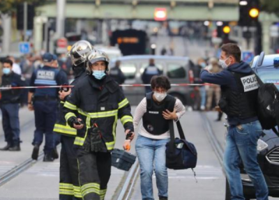 多国谴责尼斯袭击事件，法国将警戒级别提升至最高水平