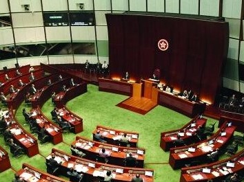 香港特区立法会新立法年度首次会议召开 
