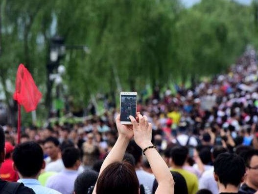 美媒报道“十一黄金周”：数亿人出游 中国确实安全！