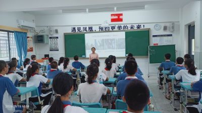 光明区凤凰学校冯丽华：努力做一名教育路上的追梦人