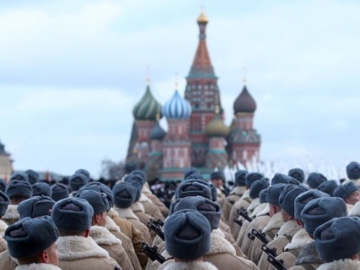 受疫情影响，俄罗斯取消11月7日红场阅兵