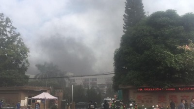 突发！深圳光明一工厂发生火灾 ，浓烟弥漫！暂无人员伤亡 