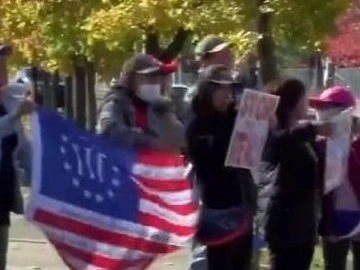 美媒统计拜登获逾270张选举人票，两党支持者示威活动仍继续