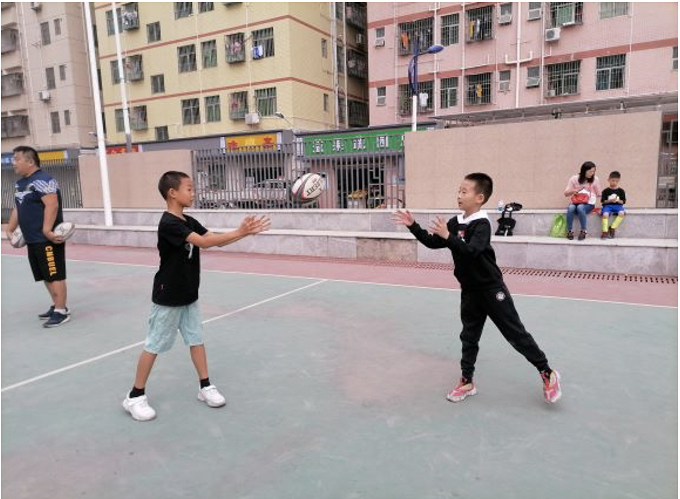 奔跑吧！勇“橄”的桔塘少年