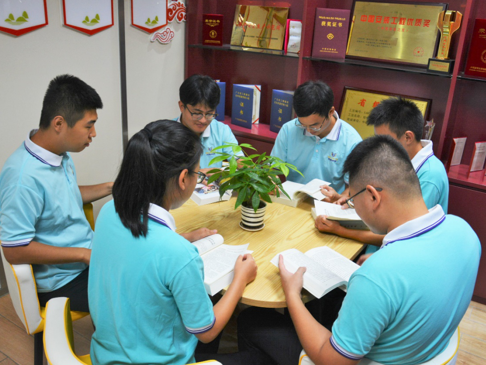 中建二局二公司举行“读书月”活动  实现“素质+能力”双提升永葆创新发展活力