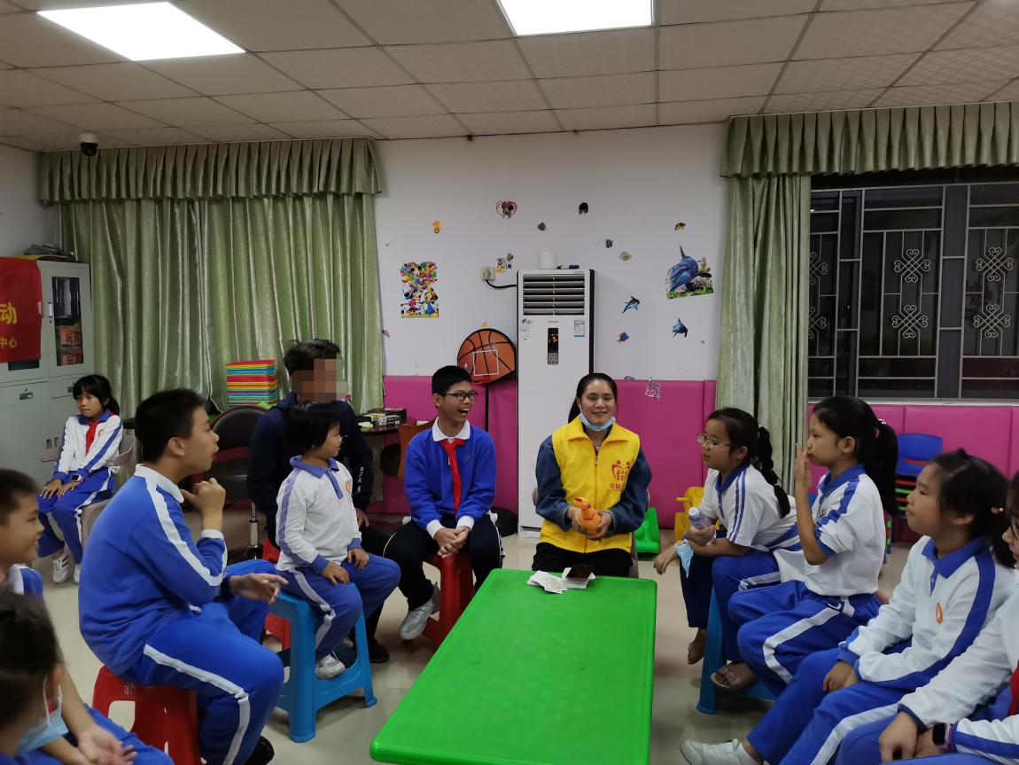 新湖街道V爱之家：帮助安置帮教人员发现自身优点