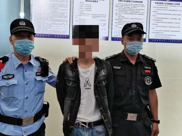 男子出售本人电话卡成“电诈”帮凶，被深圳铁路警方抓获