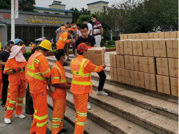 马峦街道献礼“城市美容师” 持续掀起关爱热潮