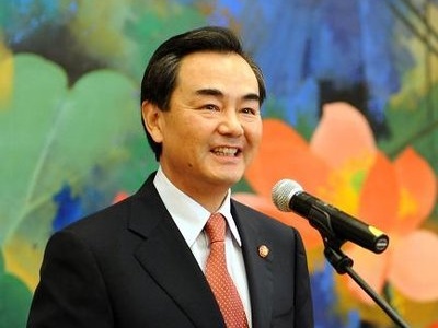 王毅会见日本前首相福田康夫：欢迎日方把握中国发展新机遇