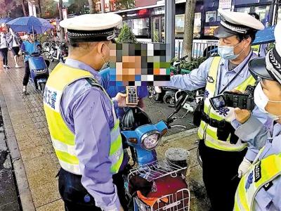 10月份宝安交警抓获“醉猫”644名 电动车驾驶人酒后骑行行为一并查处
