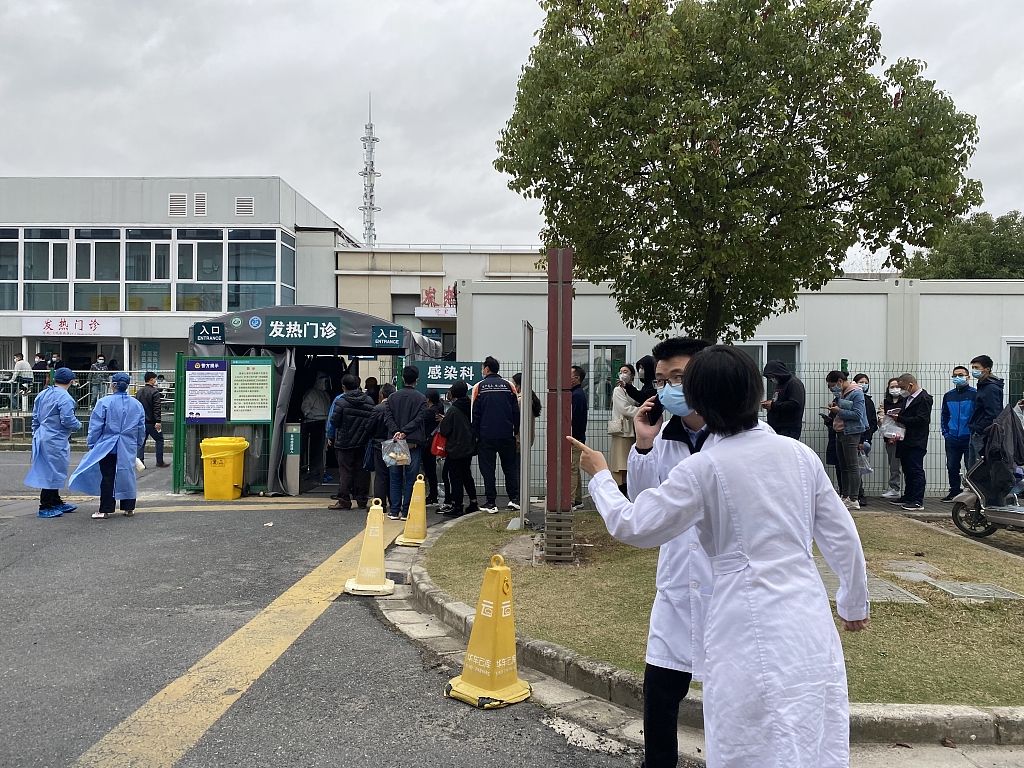 上海对浦东机场17719名相关人员排查检测，发现1例确诊病例