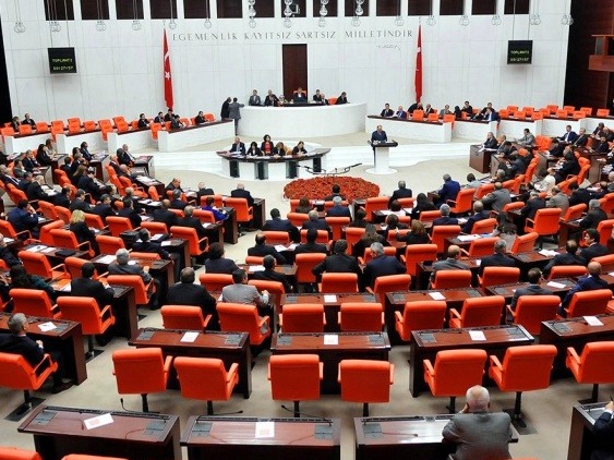土耳其议会通过议案，将向阿塞拜疆派遣部队开展维和任务