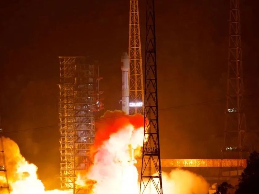 时隔4年再携手，长三乙火箭送天通一号卫星上天