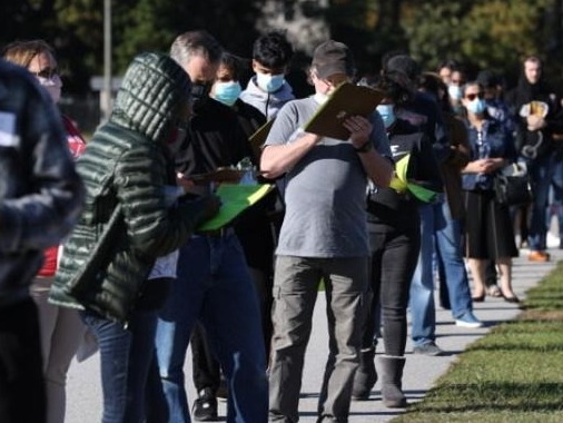 研究显示：如美全民戴口罩，到明年2月底或能拯救13万生命