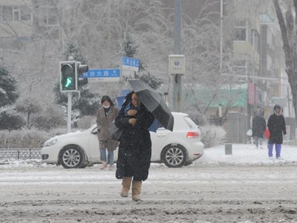 中东部地区有大风降温天气 西北地区局地有雨雪天气