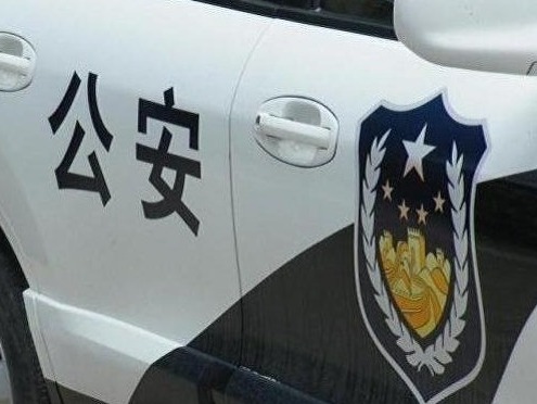 深圳龙华警方通报“男子被前同事刀刺身亡”：行凶者已投案