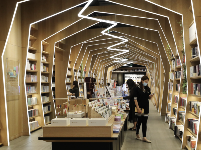 覔书店：温馨的“家庭大书房”