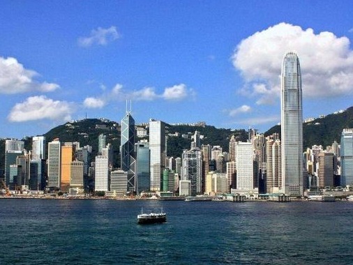 8名香港反对派政客涉嫌扰乱立法会秩序受审