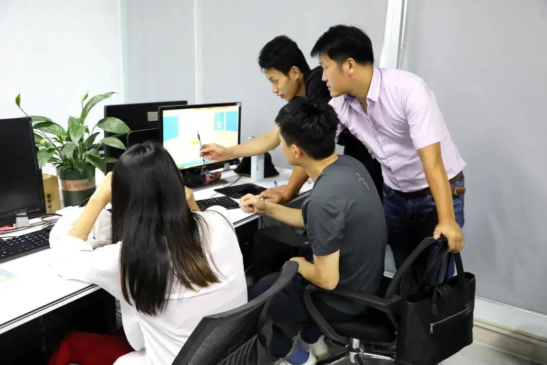 窃取330万台老年手机个人信息牟利，绍兴一团伙19人获刑