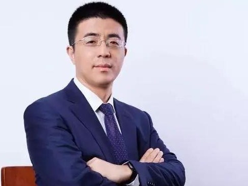 管理基金规模431.53亿，前三季合计盈利52.90亿，梁浩领衔鹏华成长投资天团业绩与规模双丰收  
