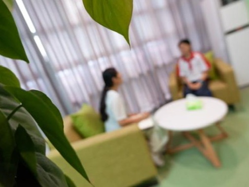 媒体聚焦高校心理咨询：敲开这扇门，难吗？