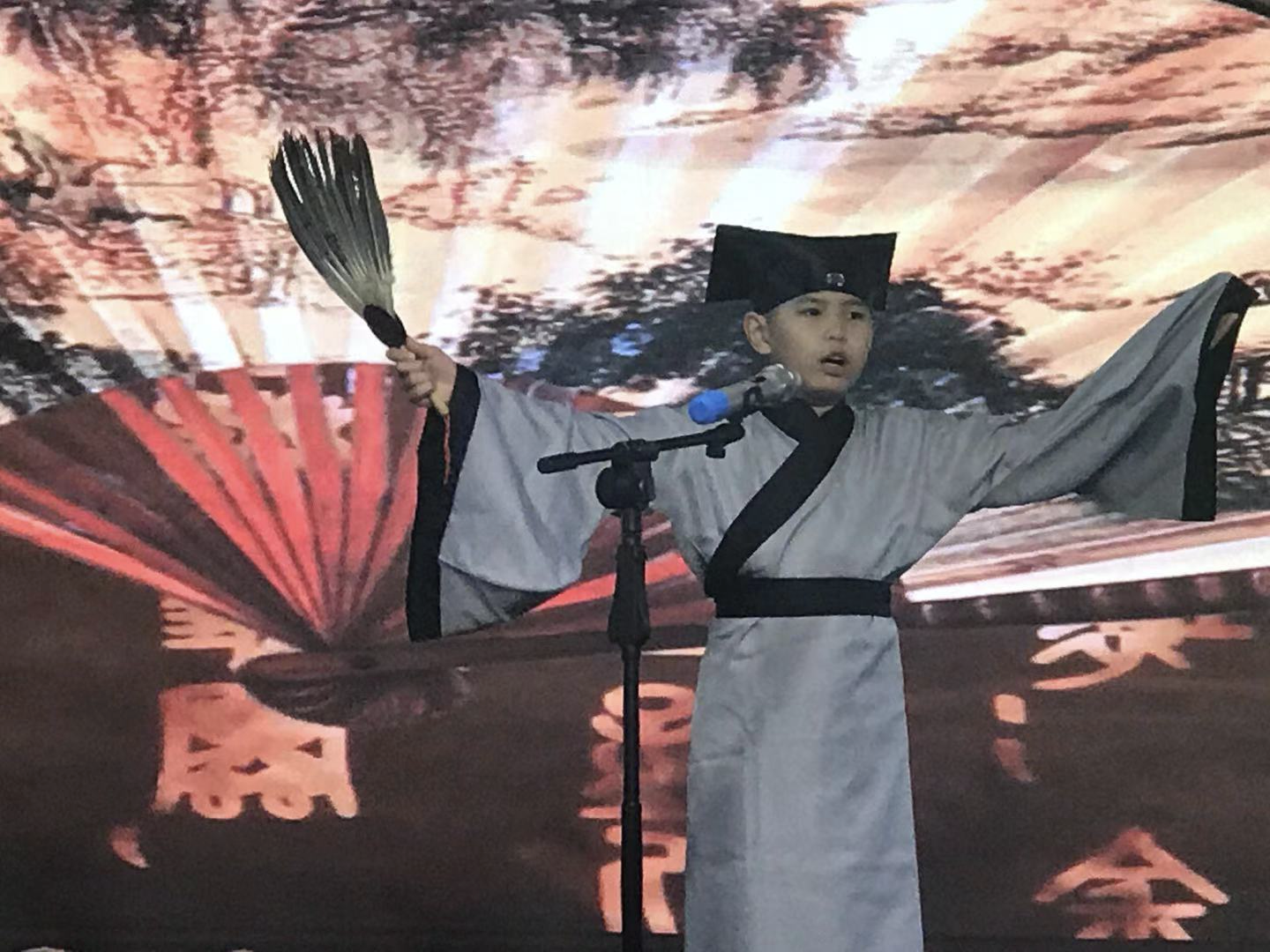 笋岗街道青少年读书月重温经典