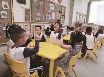 龙岗多措并举缓解适龄学前儿童“入园难”